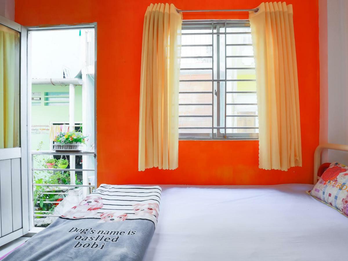 Color House Hostel Ho Chi Minh City Exterior photo